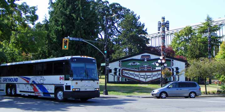 Greyhound Canada MCI 102-DL3 1137